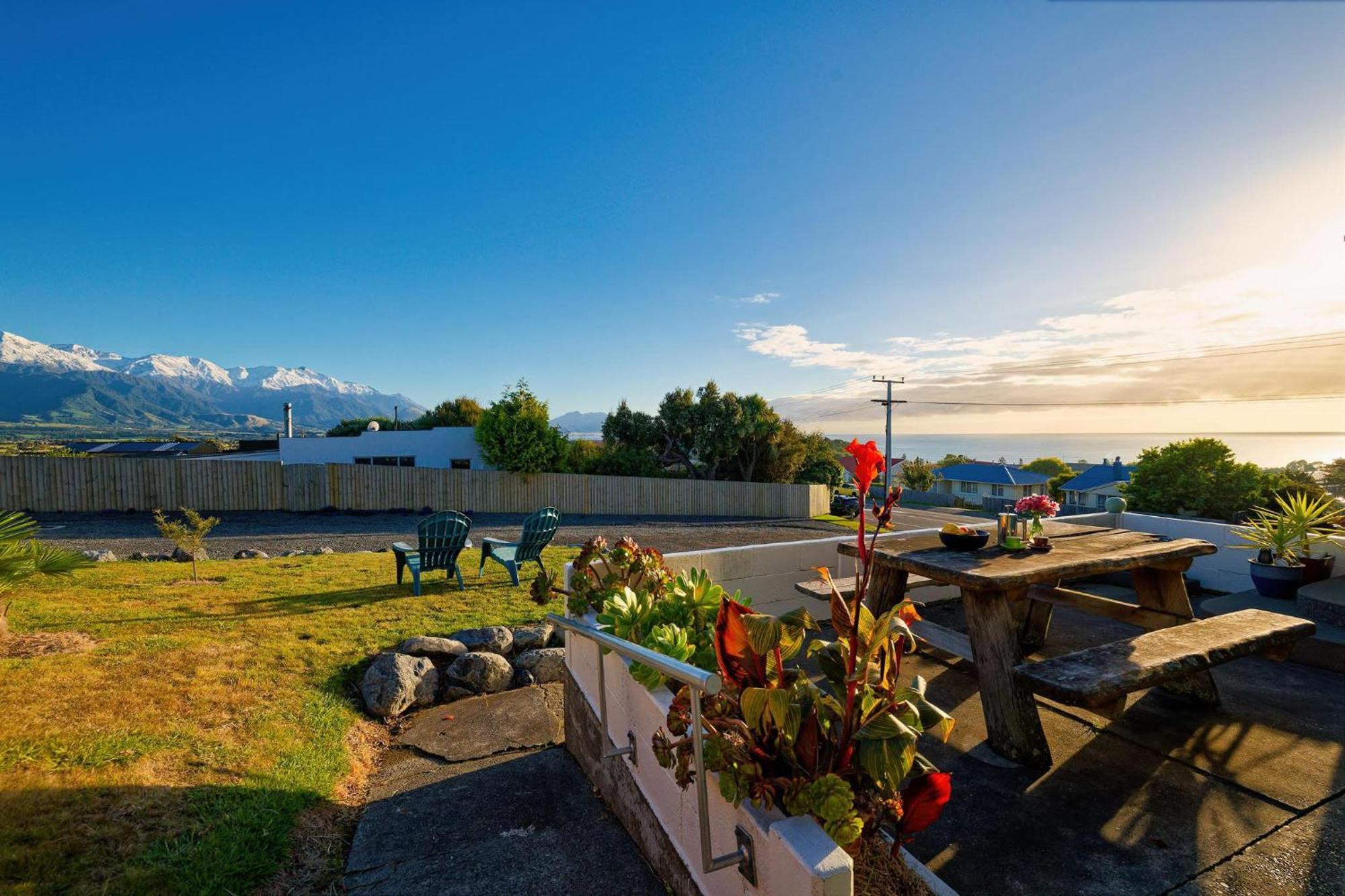 Five Palms Villa Kaikoura Dış mekan fotoğraf