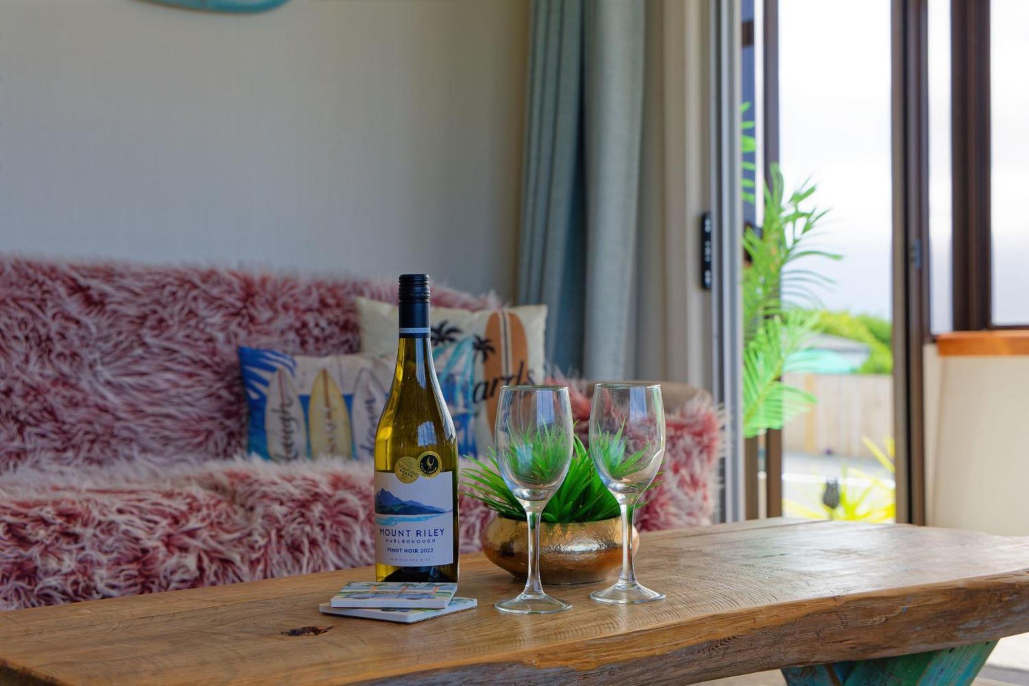 Five Palms Villa Kaikoura Dış mekan fotoğraf